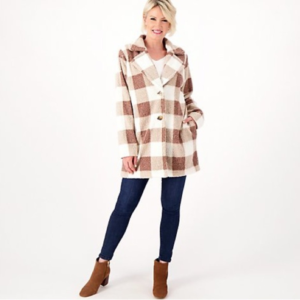 NWOT Joan Rivers Regular Buffalo Check Sherpa Teddy Coat in Taupe - large​​